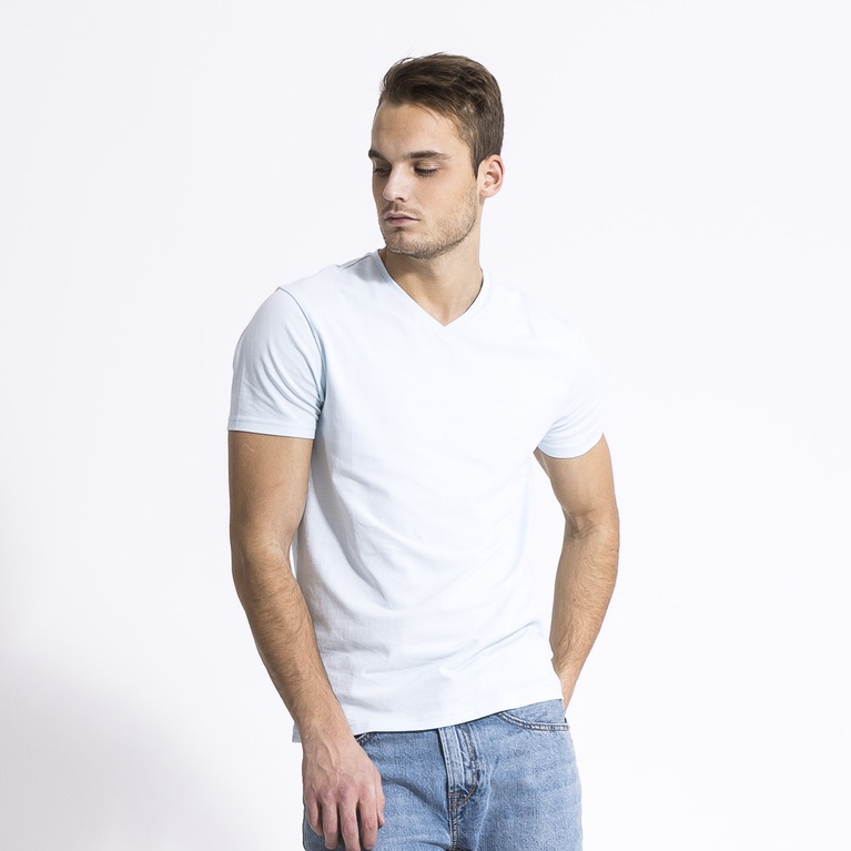 T-shirt V-neck "Conrad" T-shirt V-neck "Conrad"